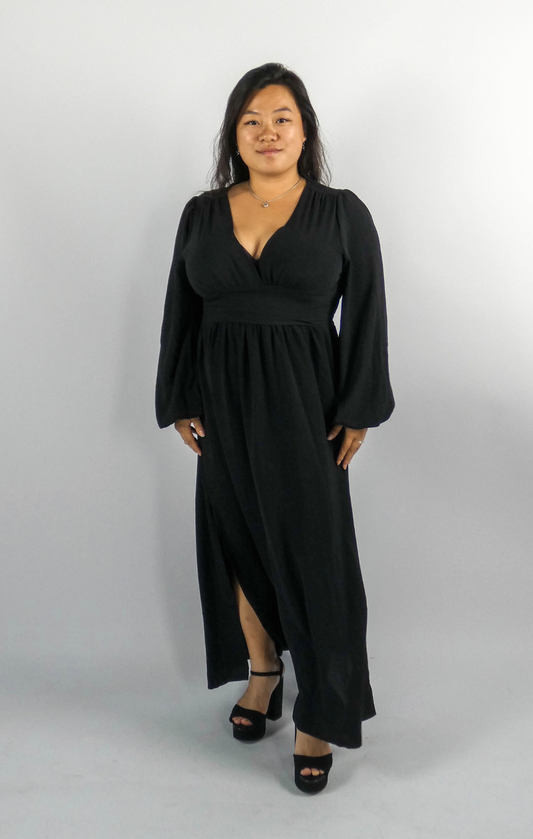 BLACK MAXI DRESS WITH SPLIT | CURVY FRIENDLY 1.50-1.65 METER