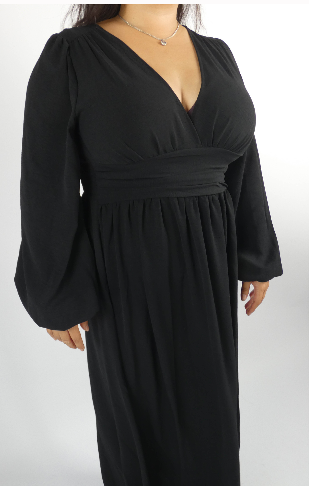 BLACK MAXI DRESS WITH SPLIT | CURVY FRIENDLY 1.50-1.65 METER